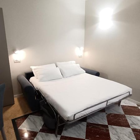 Andreola Central Hotel Milano Esterno foto