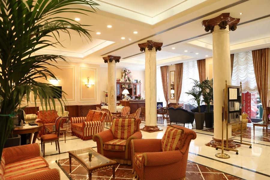 Andreola Central Hotel Milano Esterno foto