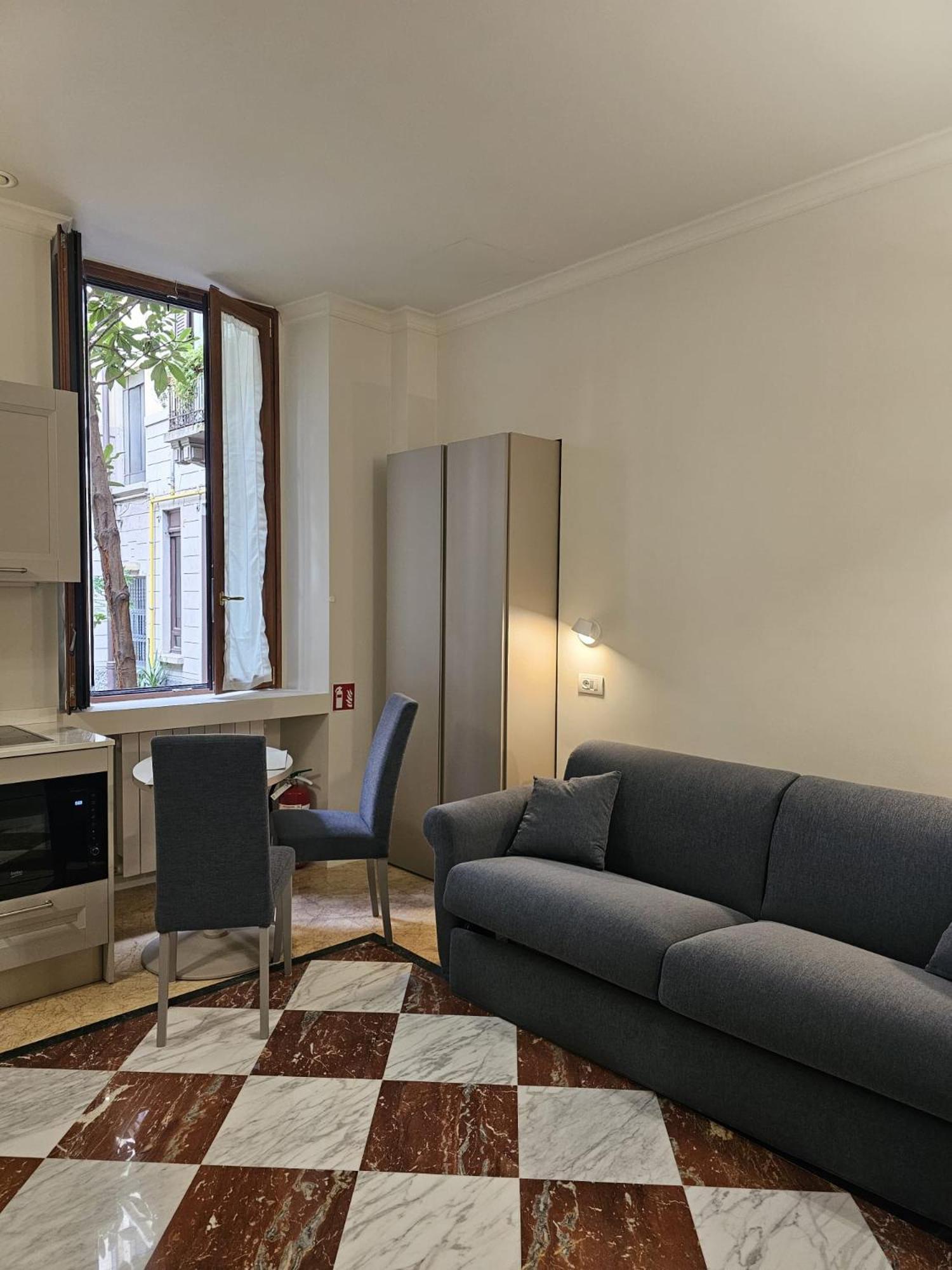 Andreola Central Hotel Milano Esterno foto