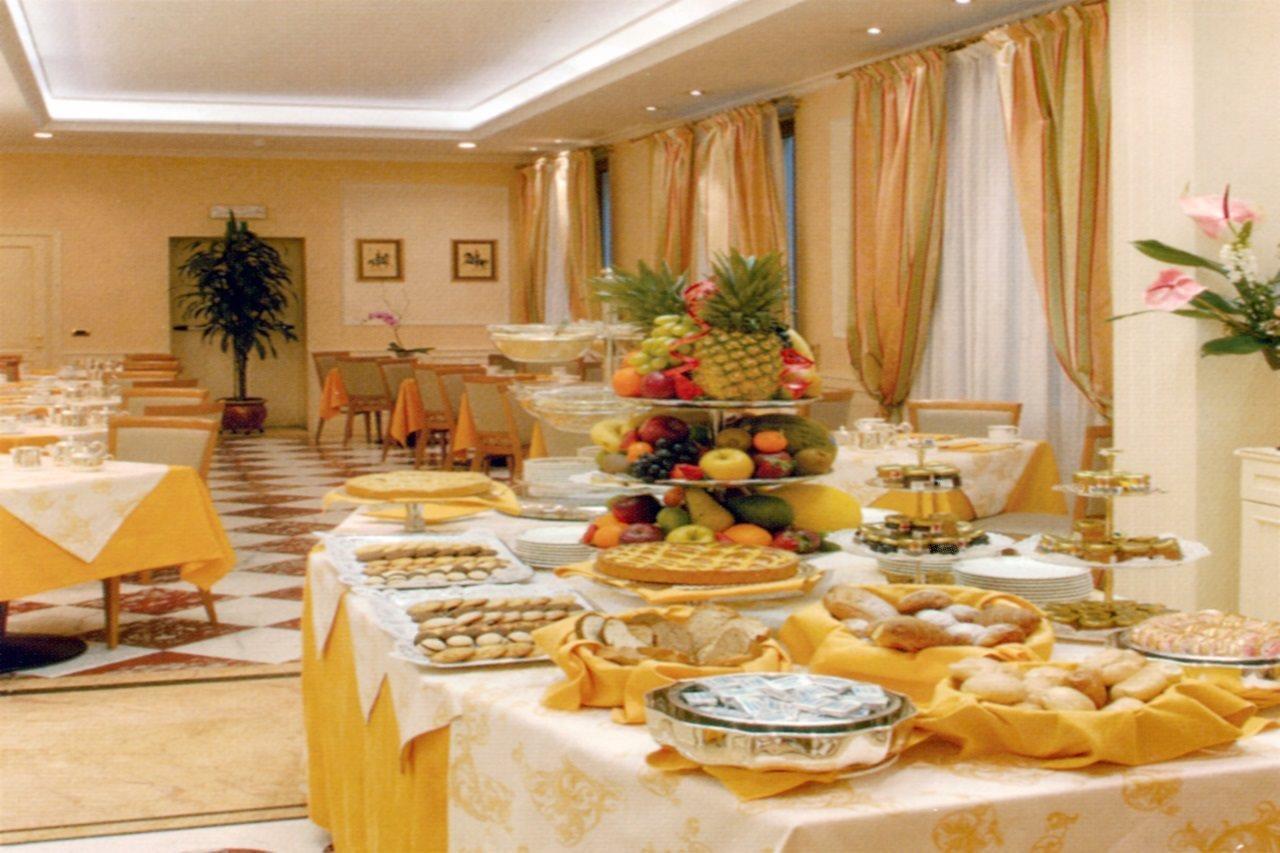 Andreola Central Hotel Milano Esterno foto