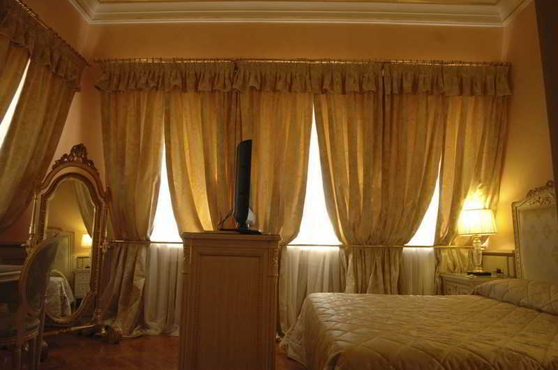 Andreola Central Hotel Milano Esterno foto