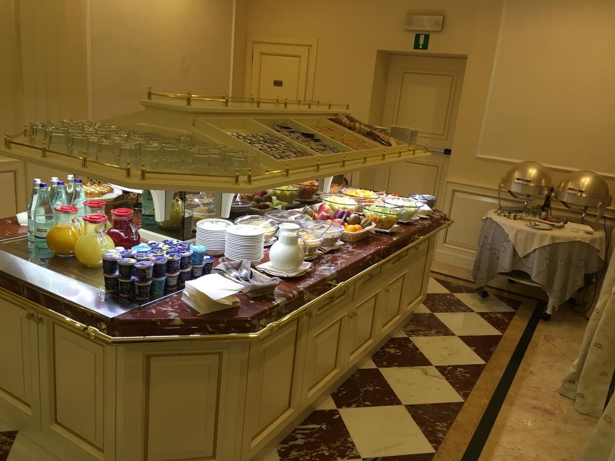 Andreola Central Hotel Milano Esterno foto