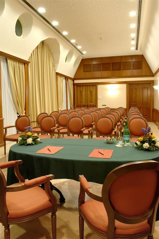 Andreola Central Hotel Milano Esterno foto