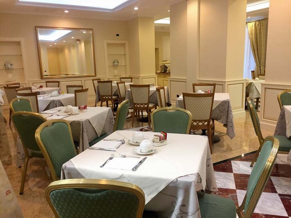 Andreola Central Hotel Milano Esterno foto
